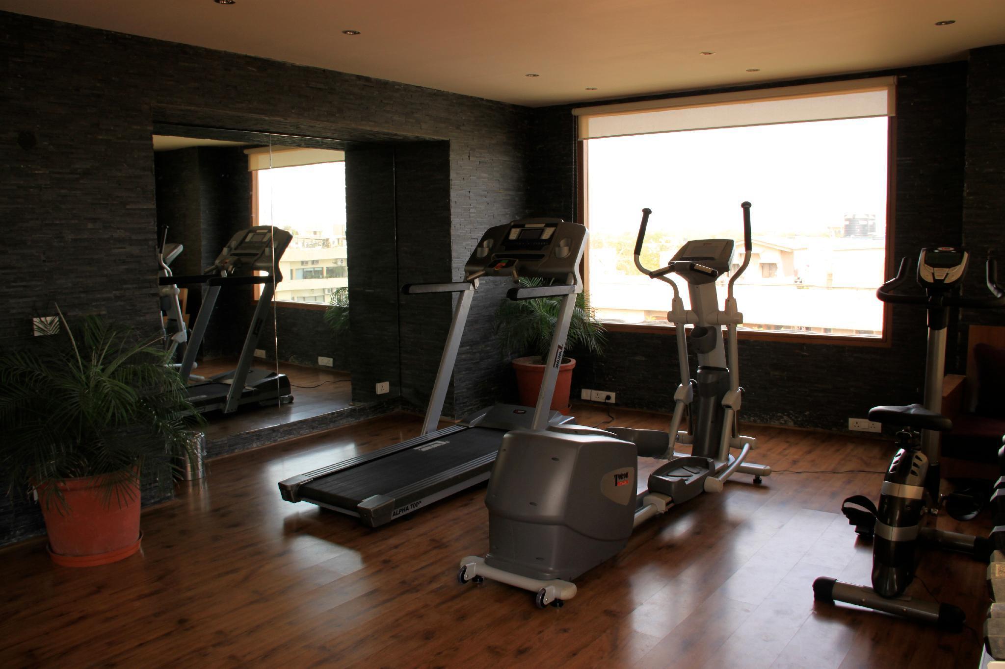 Udman Hotel Panchshila Park Yeni Delhi Dış mekan fotoğraf